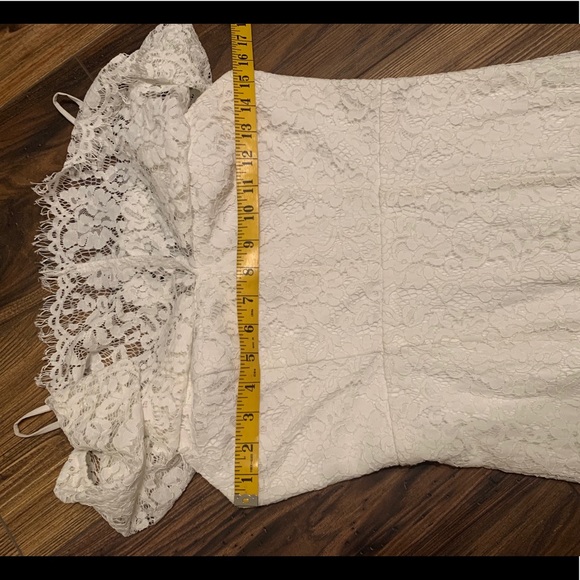 lulu’s White Lace Maxi Dress - Picture 4 of 7